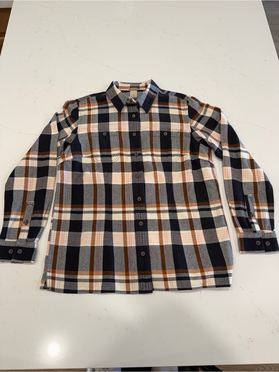 Duluth Trading Co Tops - Duluth Trading Co Wonen’s Plaid Button-Down Shirt - Medium
